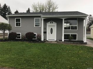 10 Mayberry Dr W, Buffalo, NY 14227