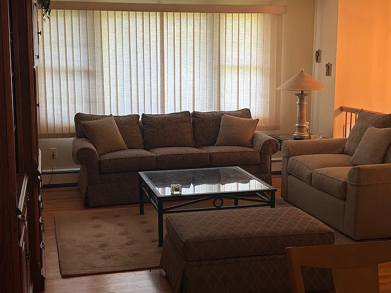 254 Manor Blvd — Photo 9
