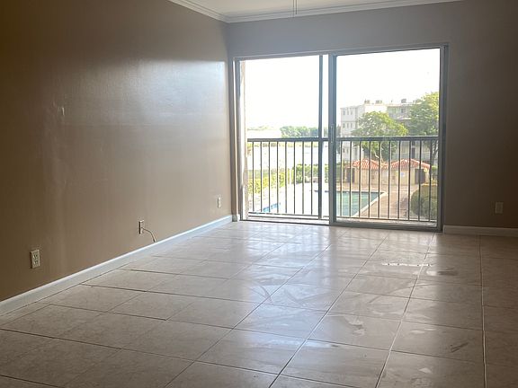2nd image of 8620 N Sherman Cir #7405