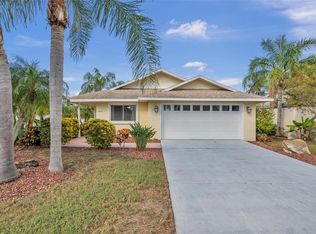 4451 Dewey Dr, New Port Richey, FL 34652