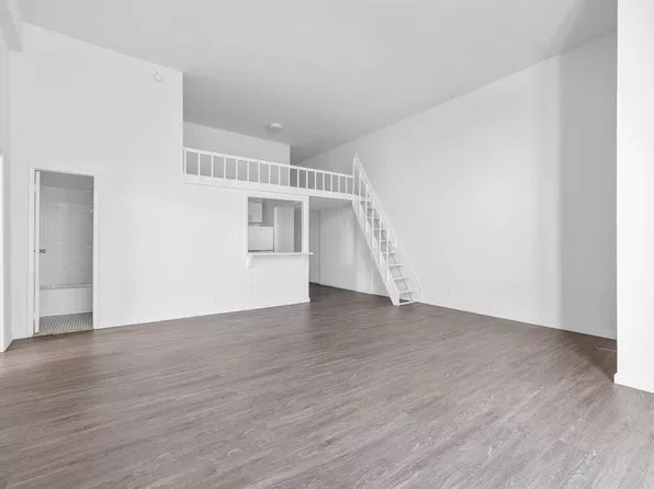 88 Fulton Street image 4 of 14