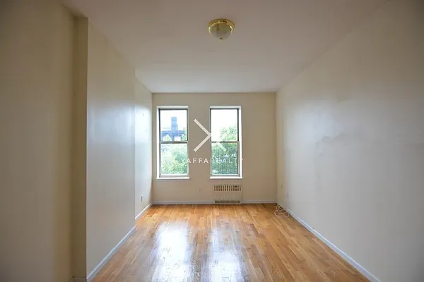 Rented by Yaffa Realty LLC | media 2