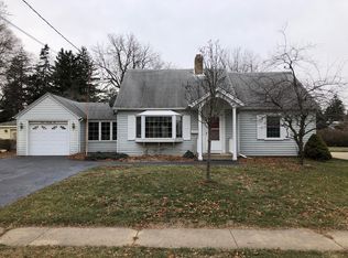 376 S Slusser St, Grayslake, IL