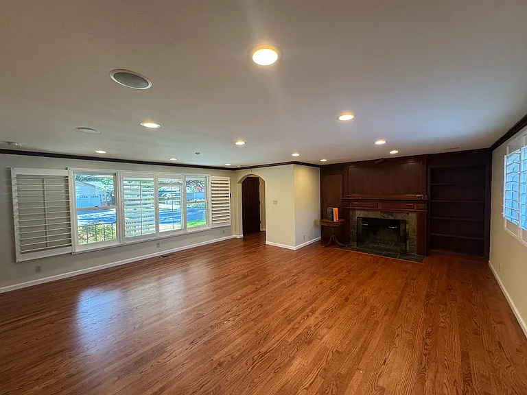 255 Circle Dr — Photo 8