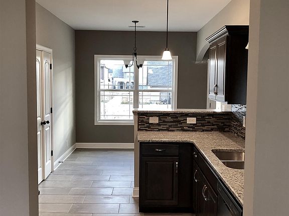 5th image of 316 Piedmont Lot 424