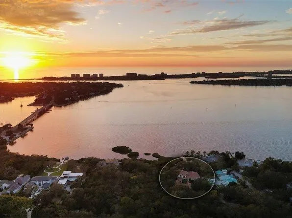 3000 Southwest Dr, Sarasota, FL 34239