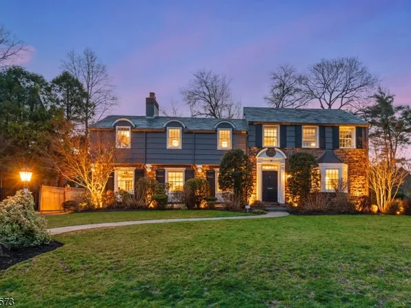 16 Greenview Way, Montclair Twp., NJ 07043