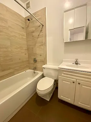 Rented by City Connections Realty | media 10