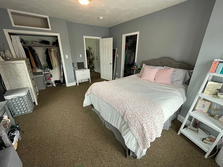 11-13 Porter St #2L — Photo 11