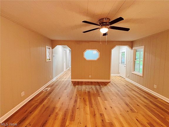 5th image of 255 Sunview Ln