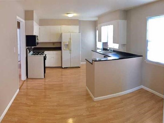Seneca Kitchen 2