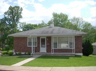 16 Willow Run Rd, Dover, PA 17315