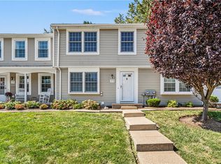 7377 N Chestnut Commons Dr, Mentor, OH