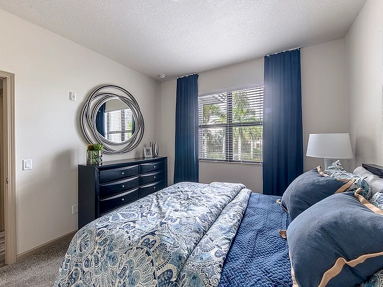The Hamptons at Palm Beach Gardens Apartments — Photo 13