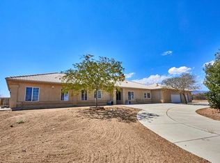 7985 Cedar St, Phelan, CA 92371