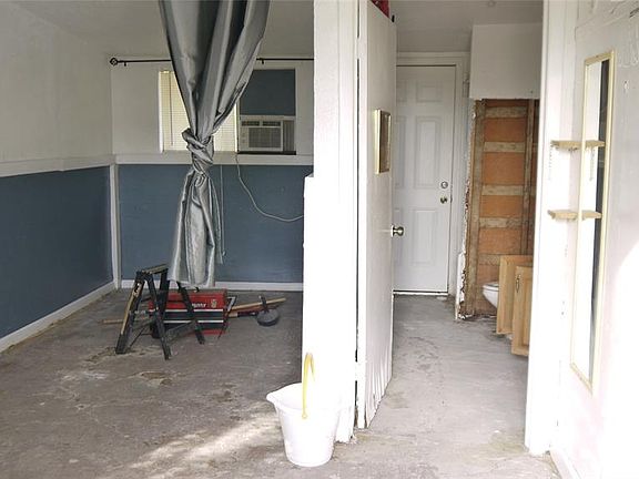 3rd image of 6623 Fairway Dr