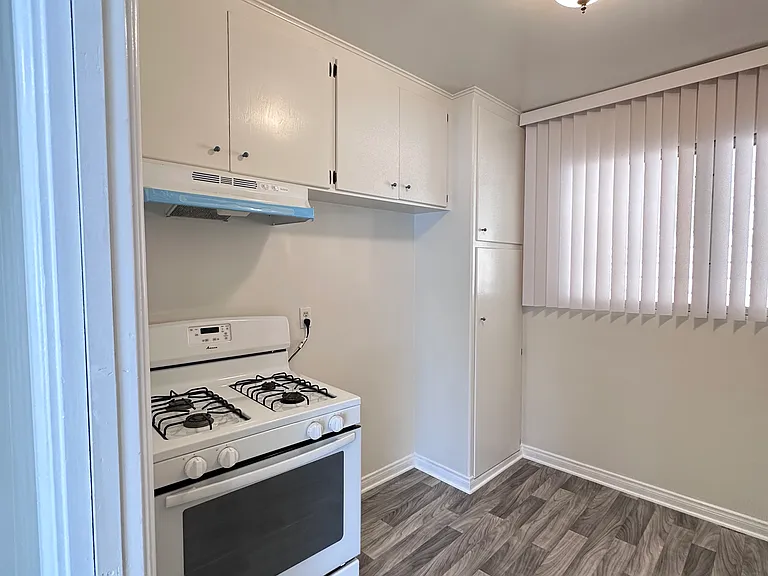 13520 Rye St #5 — Photo 6