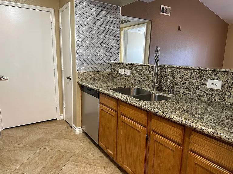 7255 W Sunset Rd #G — Photo 5