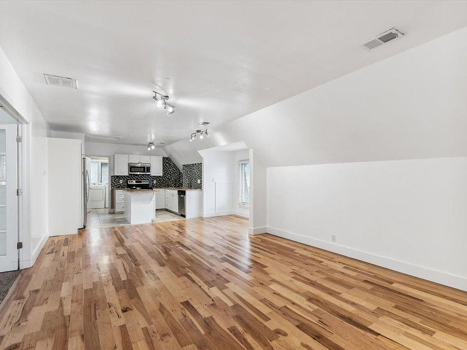 1st image of 475 E 9th Ave #3