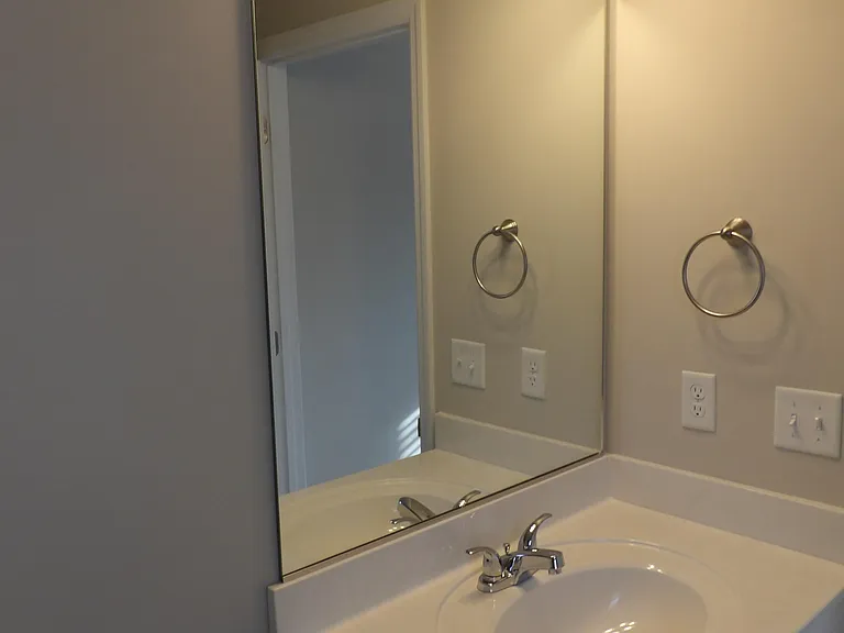 Joiner Crossing Apartments — Photo 25