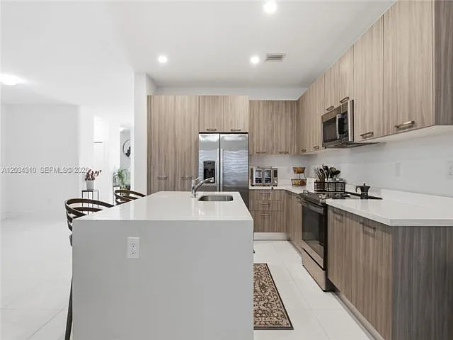 13630 SW 158th Ave — Photo 6