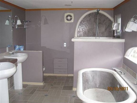 5th image of 5125 75th Ave NE