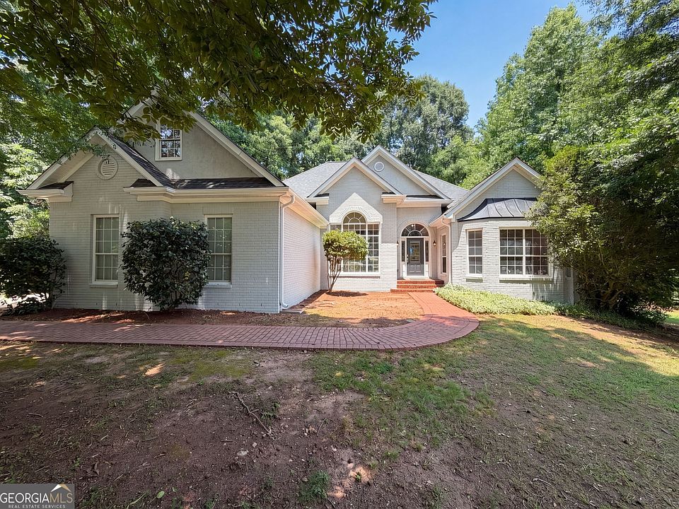 1st image of 797 Deerwood Dr