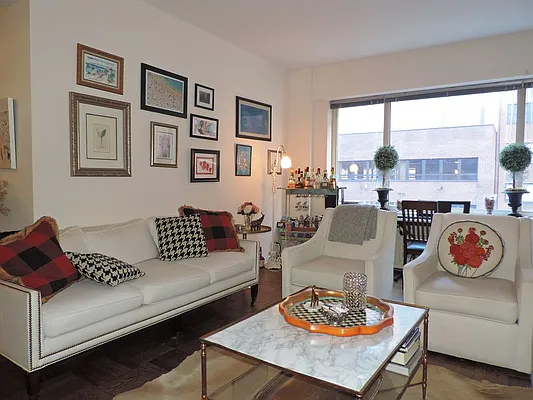 Rented by essential NEW YORK Real Estate | media 13
