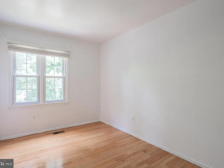 7746 Brandeis Way — Photo 32