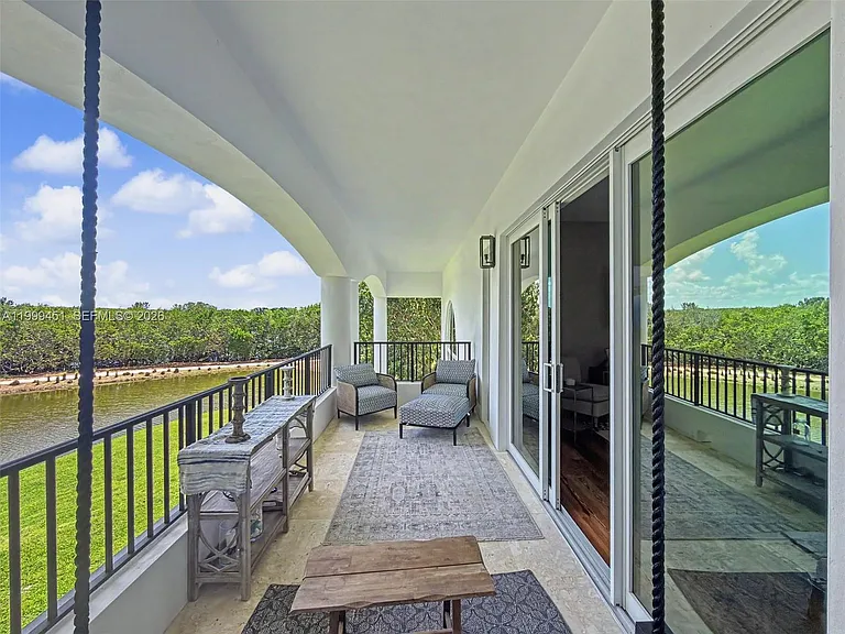 13689 Deering Bay Dr — Photo 25