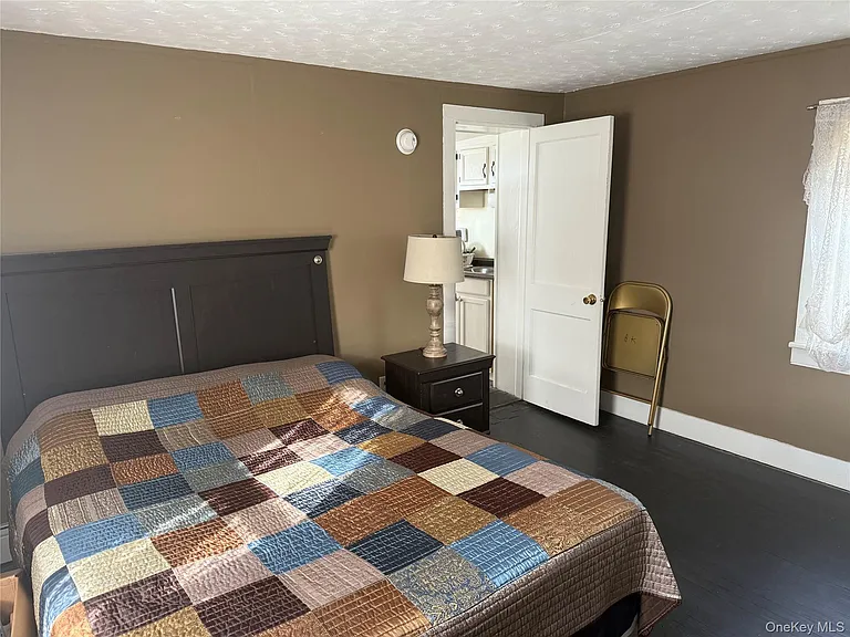 6 Glenmere Ave #4 — Photo 9