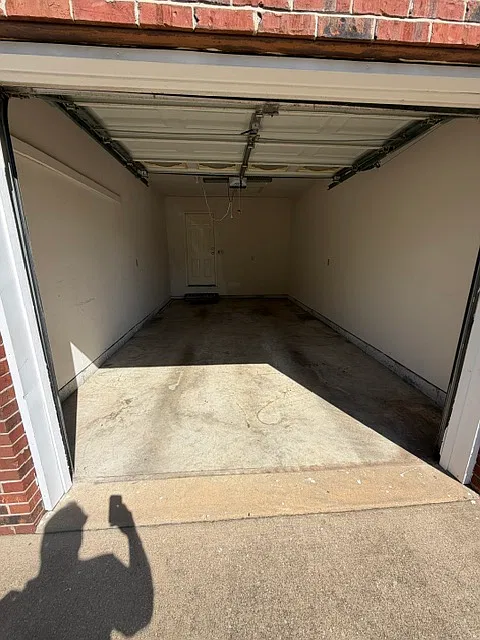 2 bed, 1064 sqft, $1,600 — Photo 3