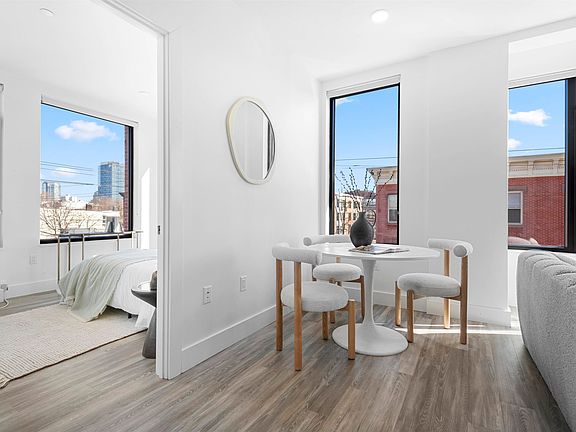 5th image of 197 Pine St #303