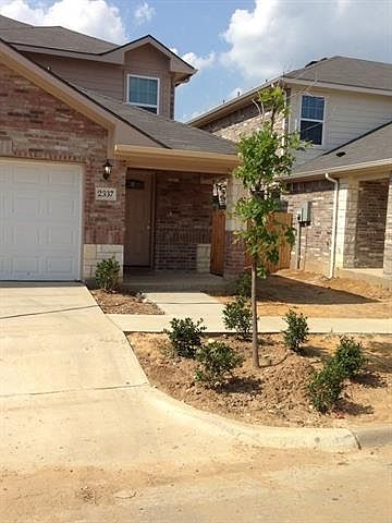 1st image of 2341 Bloomfield Dr