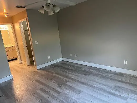 6012 Elaine Ave N — Photo 5