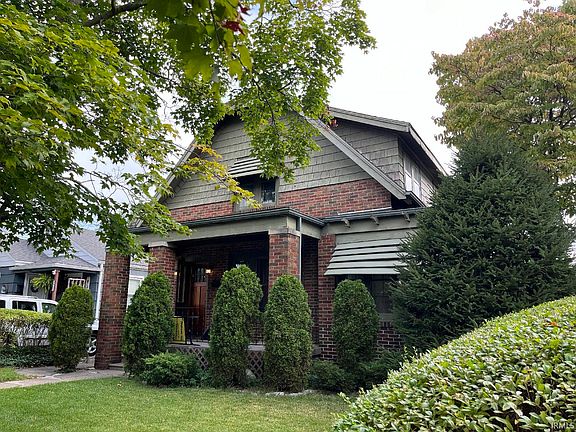 2nd image of 1958 Berkley Pl