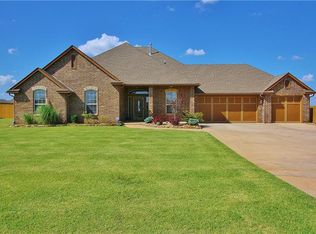 12825 SW 54th St, Mustang, OK 73064