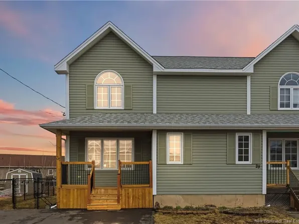 31 Coachmen St, Riverview, NB E1B 0K2