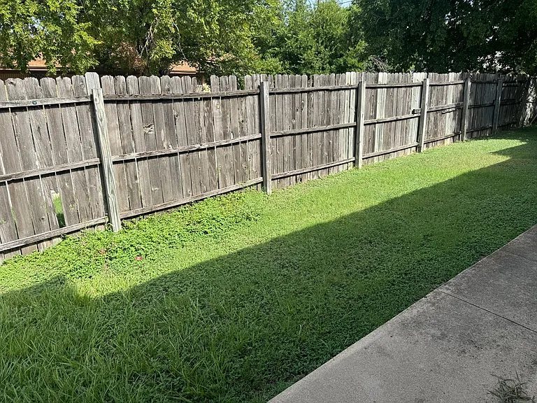219 Hold Street — Photo 10