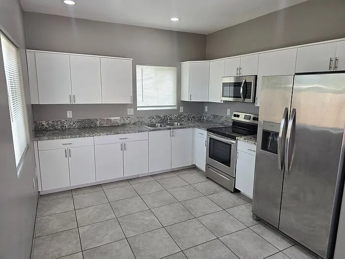 1013 E 36th St #2 — Photo 6