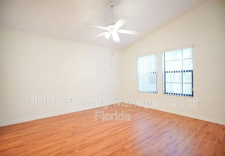 3936 NE 21st Ln — Photo 28