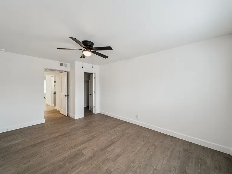 The Elms by ONYX *UNDER NEW MANAGEMENT* Now Offering FREE Prorated Rent! — Photo 29