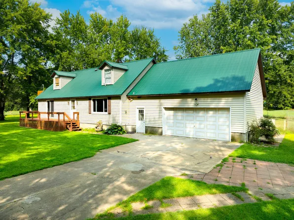 1752 Barnes Rd, Muskegon, MI 49442