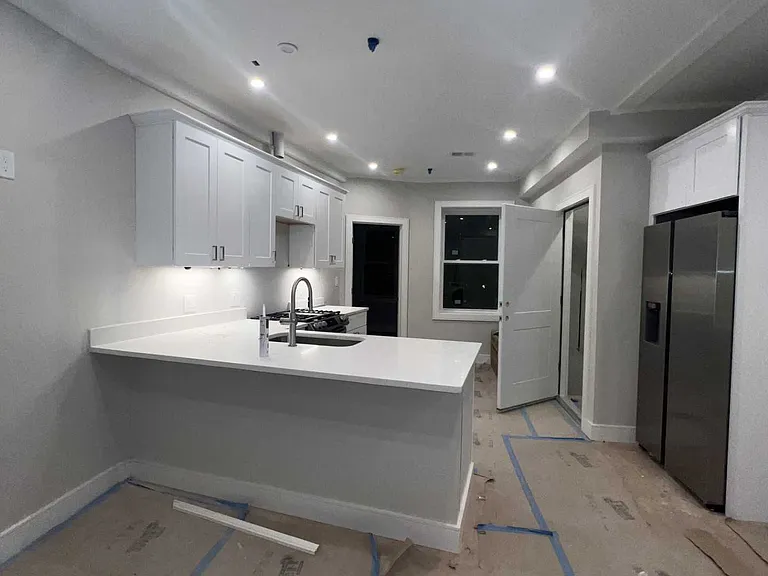 Allston St — Photo 7