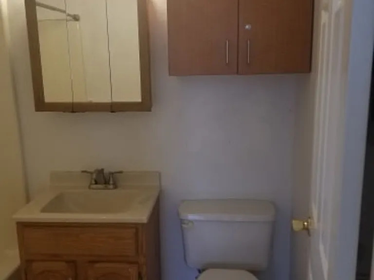 227 W Wapello St — Photo 20