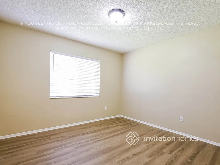 328 Inglenook Cir — Photo 13