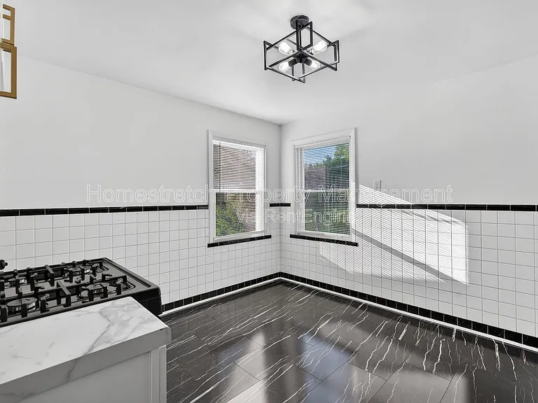 4707 Roxie St — Photo 14