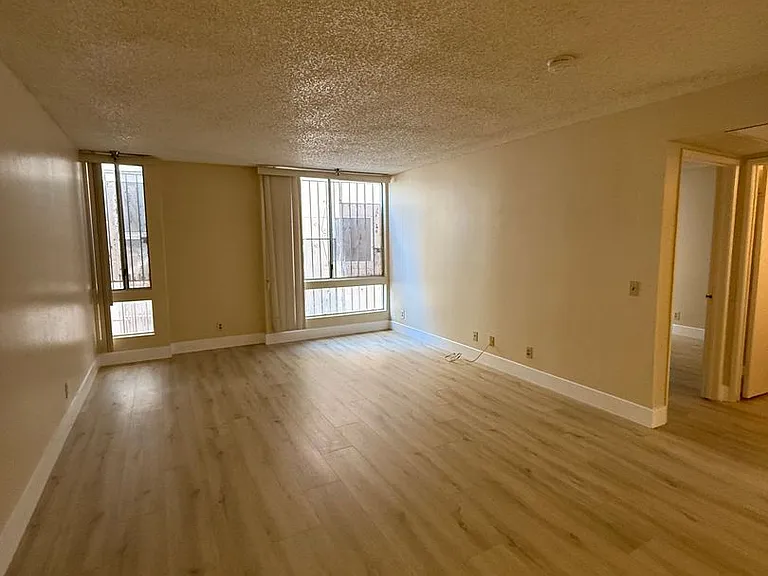 807Bunk — Photo 27