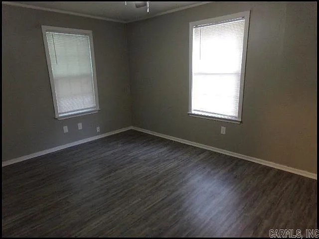 901 S Harrison St — Photo 13