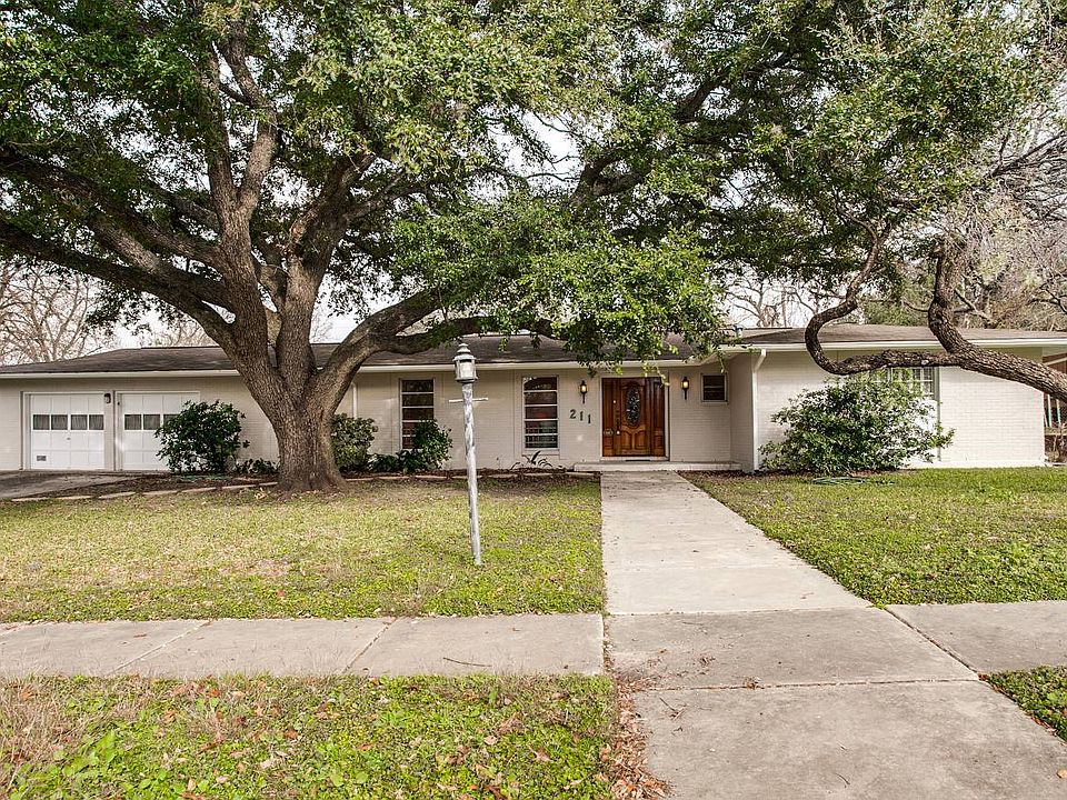 1st image of 211 Shadywood Ln